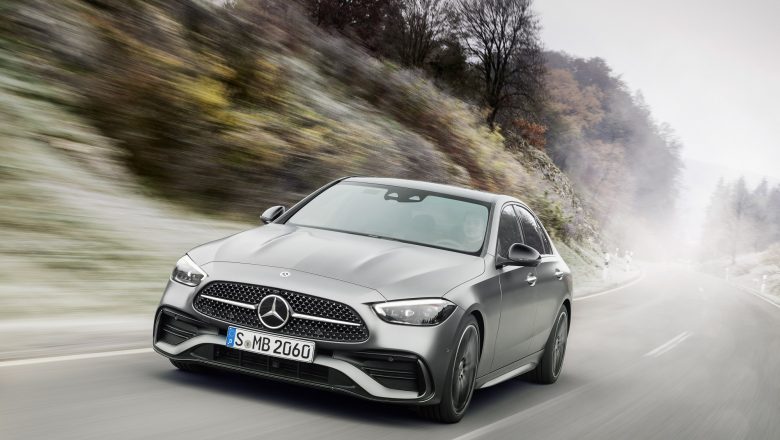  Yeni Mercedes-Benz C-Serisi, Dijital Dünya Lansmanı ile Tanıtıldı