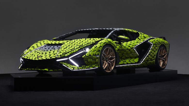  LEGO® Technic™ parçaları ile gerçek boyutunda inşa edilen Lamborghini Sián FKP 37 modeli İstanbul’da